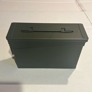 NWOT army military olive green metal container with handle and tight close side
